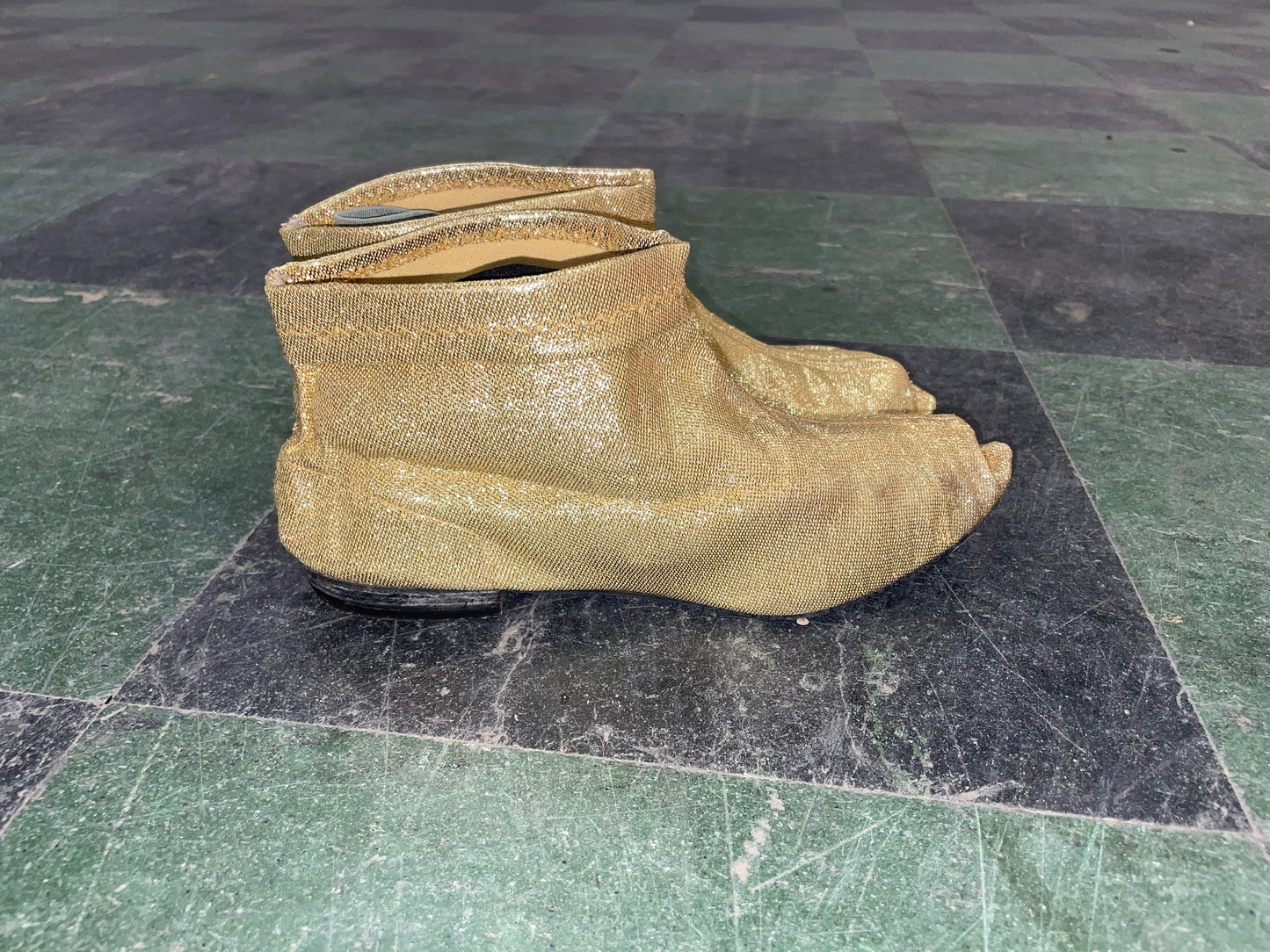vtg 60s GOLD LUREX ANKLE Boots // vintage munsingwear sparkly gold booties glittery sequin nancy sinatra glam rock disco ball halloween idea