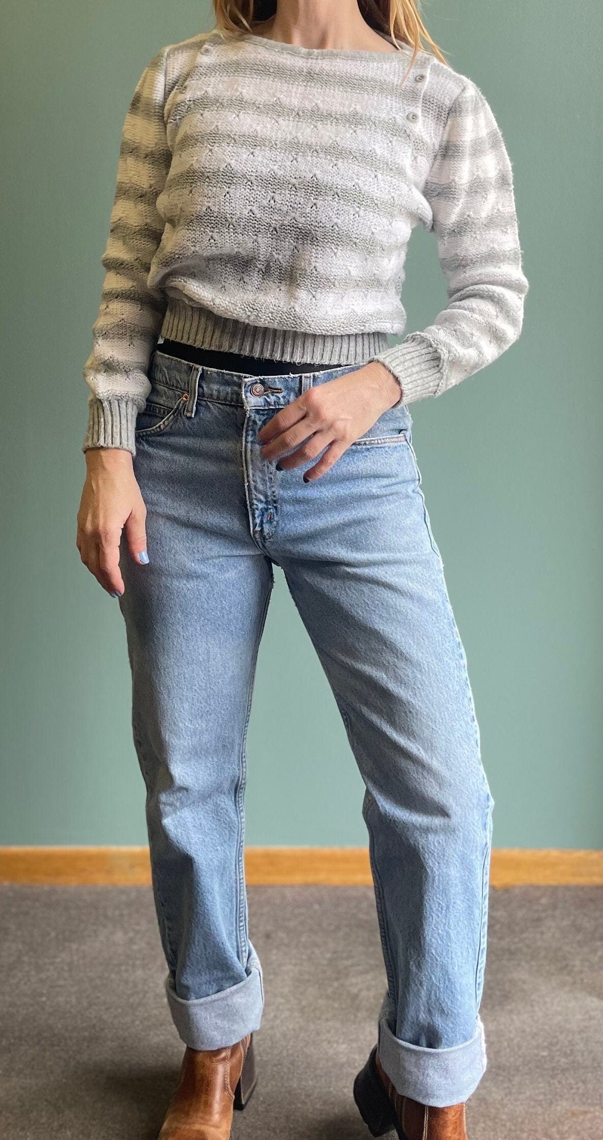 vtg 80s PUFFED SLEEVE SWEATER // vintage textured cropped fit top pastel grey & white striped jumper green lantern 90s cute neutral two tone