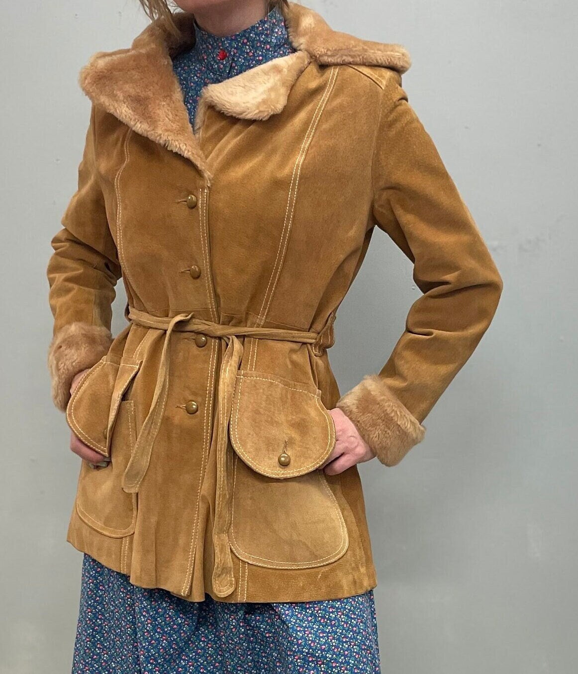 vtg 70s FAUX FUR TRIMMED Jacket // vintage medium womens belted butterfly collar button up suede leather fur cuff quilted gold plush coat
