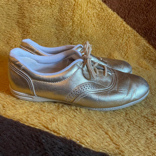 vtg 80s GOLD LEATHER SHOES // vintage lace up keds style metallic sneakers shiny autumn retro style fashion casual comfy granny core loafers