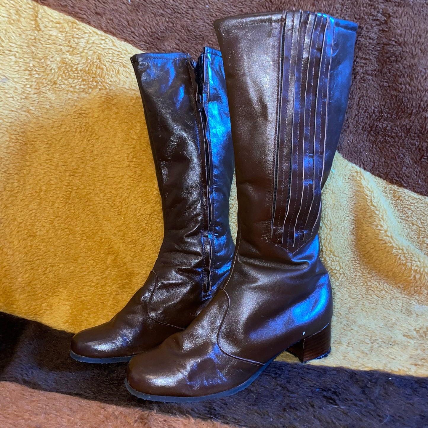 vtg 70s BROWN LEATHER GOGO Boots / vintage chocolate calf high wooden heel zip up warm sherpa boots nancy sinatra sleek 60s mod winter style