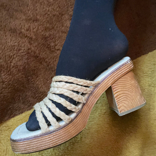 vtg 90s STRAPPY WOODEN HEEL Sandals // vintage Y2K chunky rope sandals size 7.5  xhilaration brand womens platform heels autumn fashion