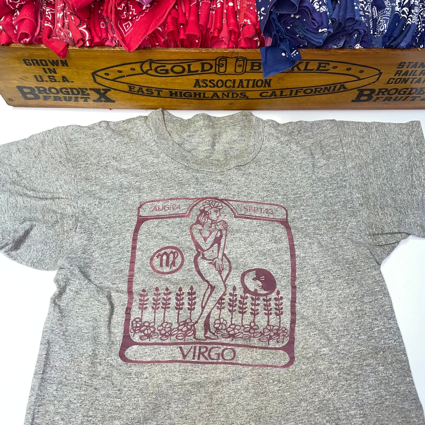 vtg 70s ZODIAC VIRGO TSHIRT // french cut horoscope iron on graphic tee distressed grey hippie new age celestial soft thin graphic tee