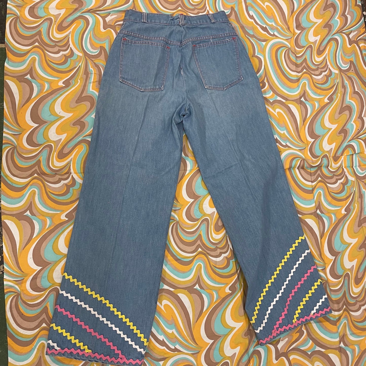 vtg 70s BELL BOTTOMS JEANS // ric rac embroidered wide leg jeans pastel spring hippie med light wash high waisted flare pants boot cut 60s