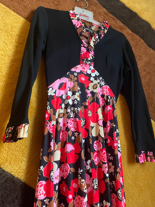 vtg 70s EMPIRE MAXI DRESS // waist black & pink floral v neck hippie retro flower power full flowy skirt fun psychedelic kitschy party gown