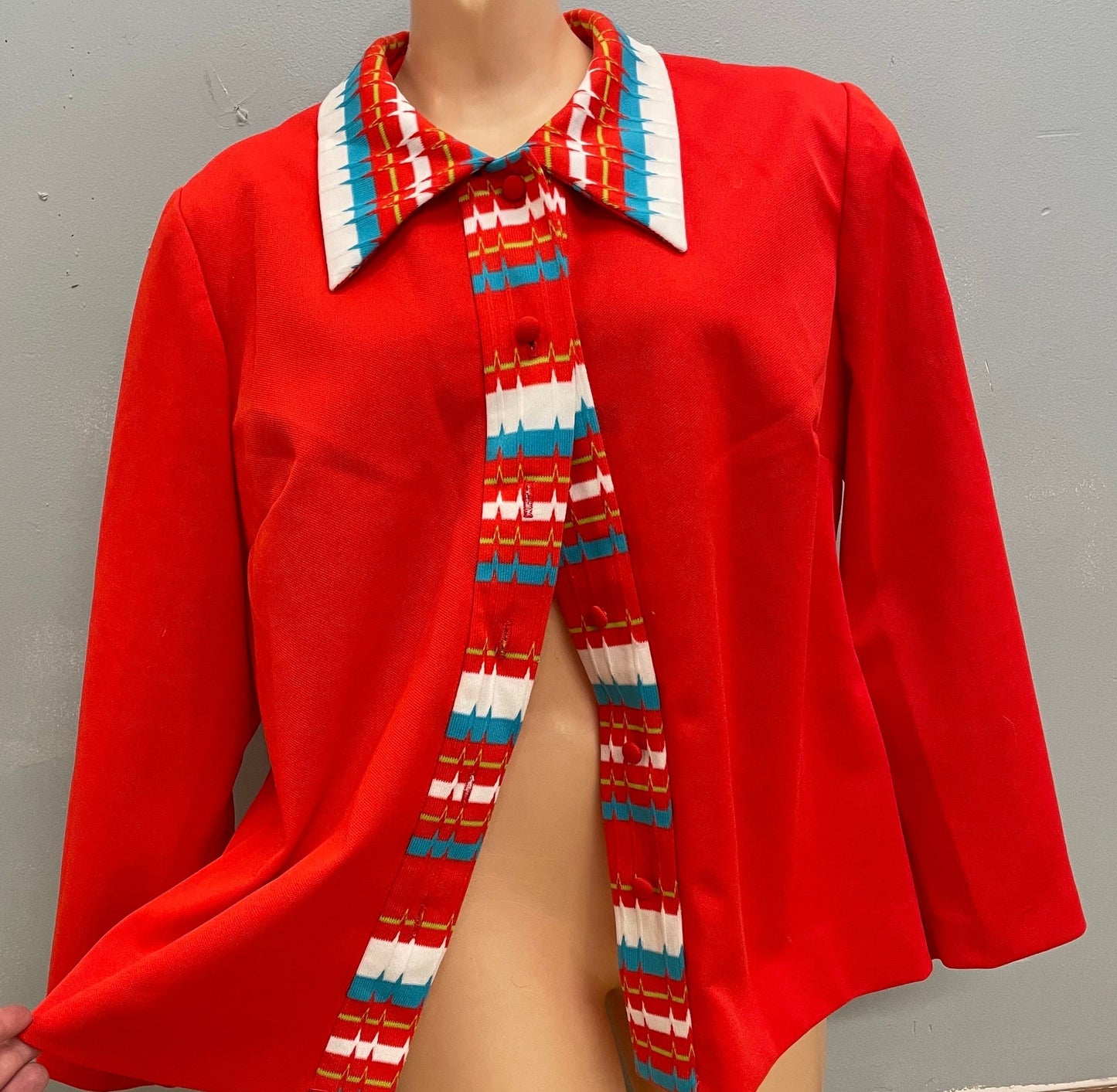 vtg 70s STRIPED RED POLY top // wavy chevron pointy collar blouse lightweight jacket mod hippie bright funky stripes mod psychedelic style