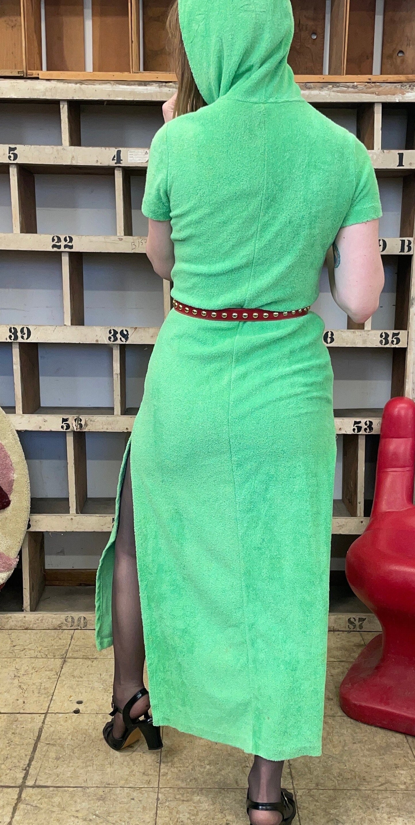 vtg 70s HOODED TERRYCLOTH DRESS // vintage bright green