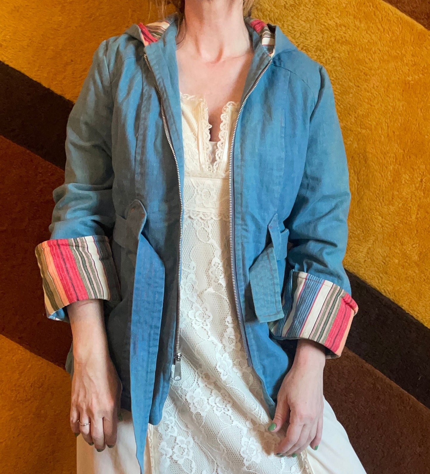 vtg 70s denim serape striped hooded belted blue jacket retro hippie boho big cuff jean jacket jackie burkhart