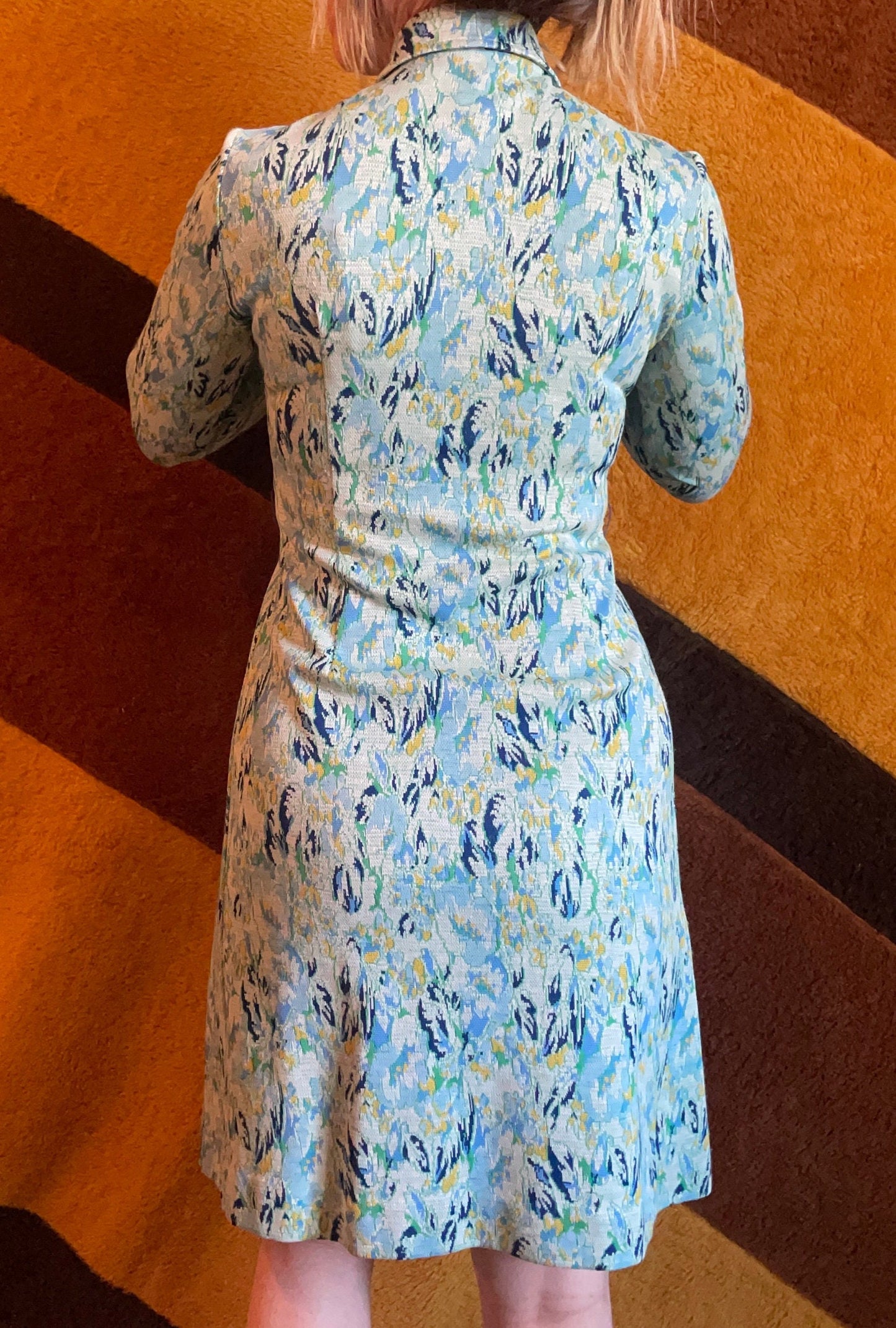 vtg 60s MOD PSYCHEDELIC SHIFT Dress // vintage blue & yellow abstract print parkshire button up midi pointy collar polyester retro ice queen
