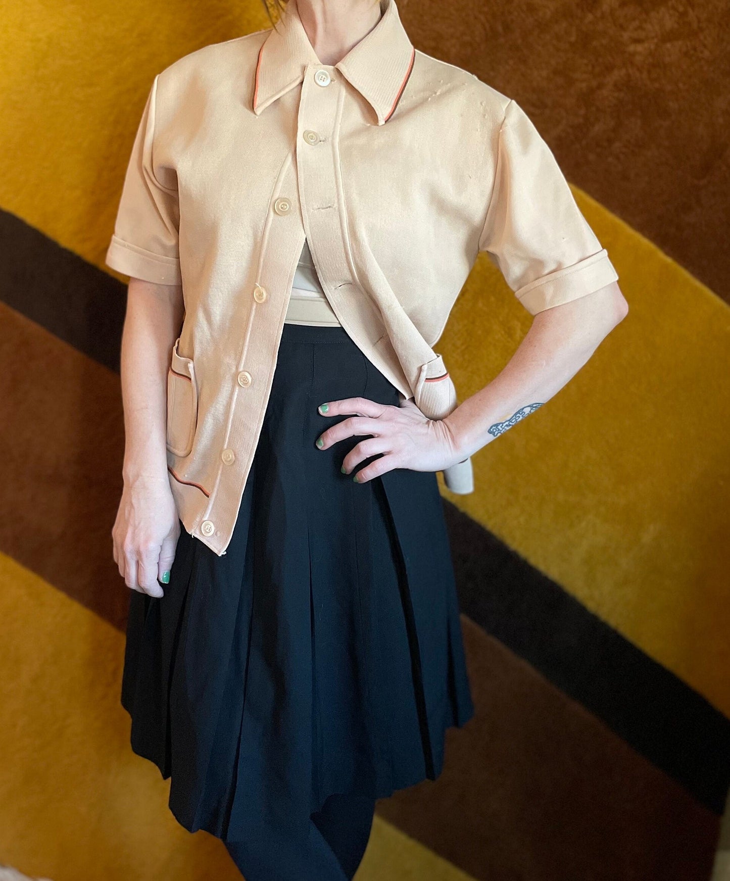 vtg 70s ROSE OIL COLLARED Top // vintage retro button down bowling shirt beige oxford pointy collar personalized team polo rose apothecary