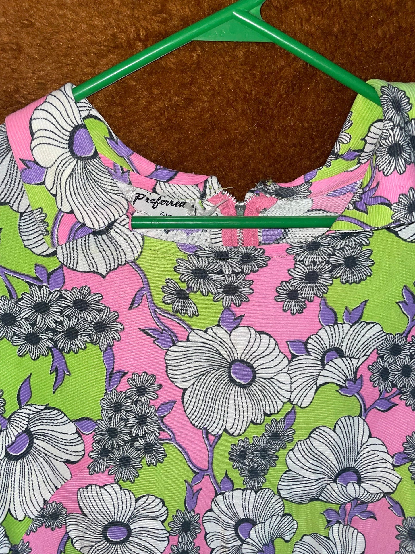 vtg 60s FLOWER POWER DRESS // slinky jersey fabric psychedelic neon dayglow shift dress scoop neck pointy collar retro hippie mod fairy