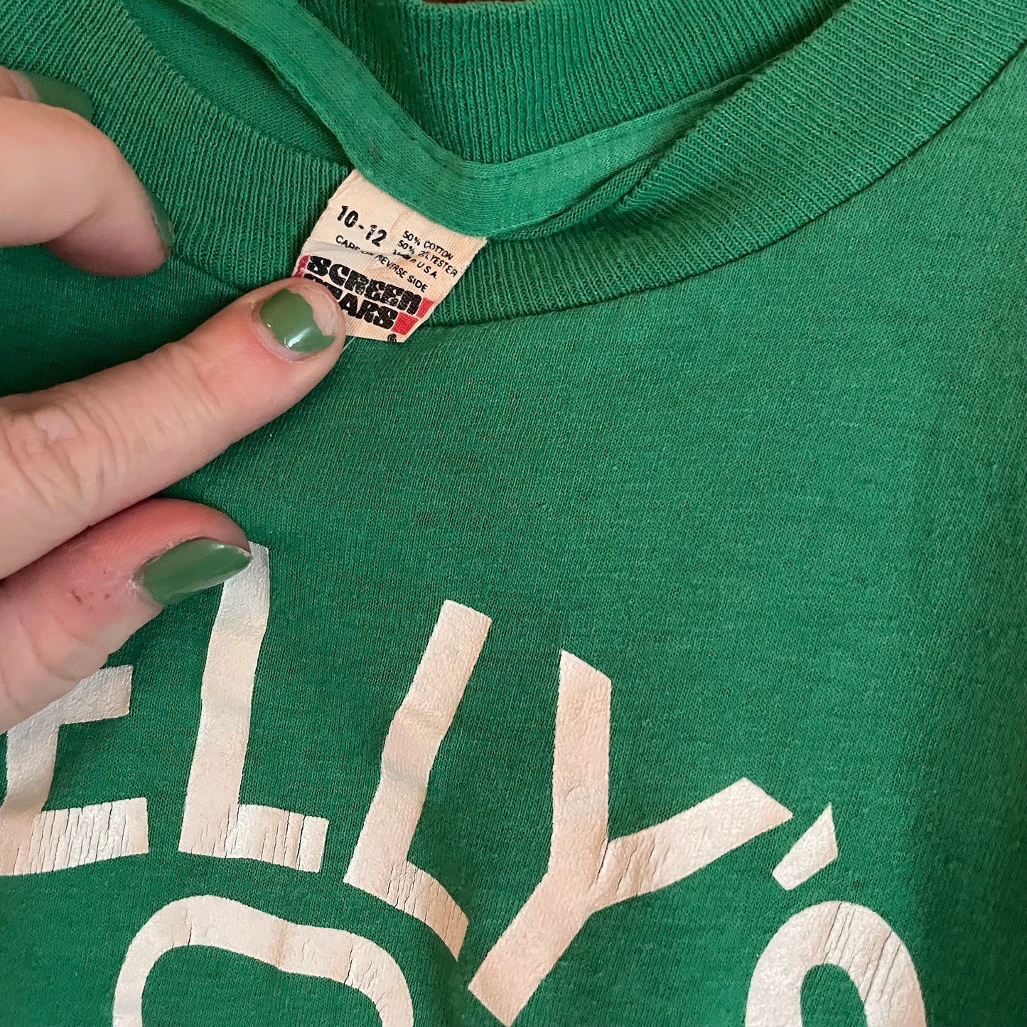 vtg 80s KELLYS LEPRECHAUN CAMP shirt // vintage kids youth large green clover baby tee crop top tight femme shirt st patricks day irish