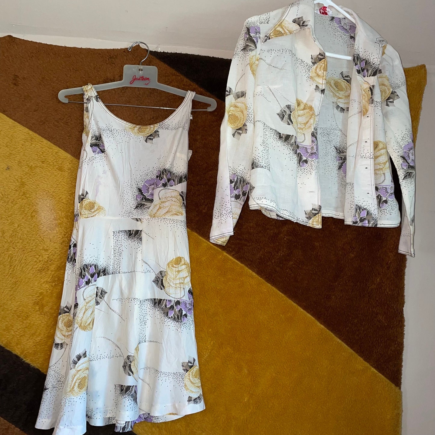 vtg 70s FLORAL 2 PIECE SET // vintage purple yellow flower patterned autumn flowy dress and matching collared polyester button up top jacket
