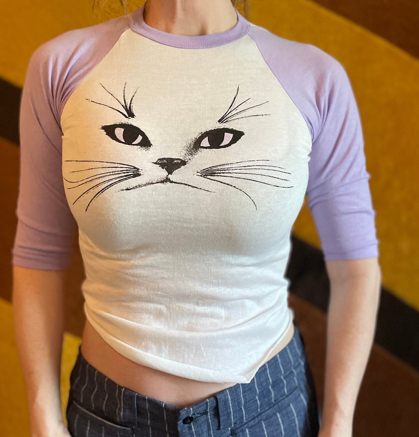 80s CAT FACE PRINT Shirt // lavender purple raglan youth large two tone pastel fairy 3/4 sleeve crop top baby tee femme retro style vintage