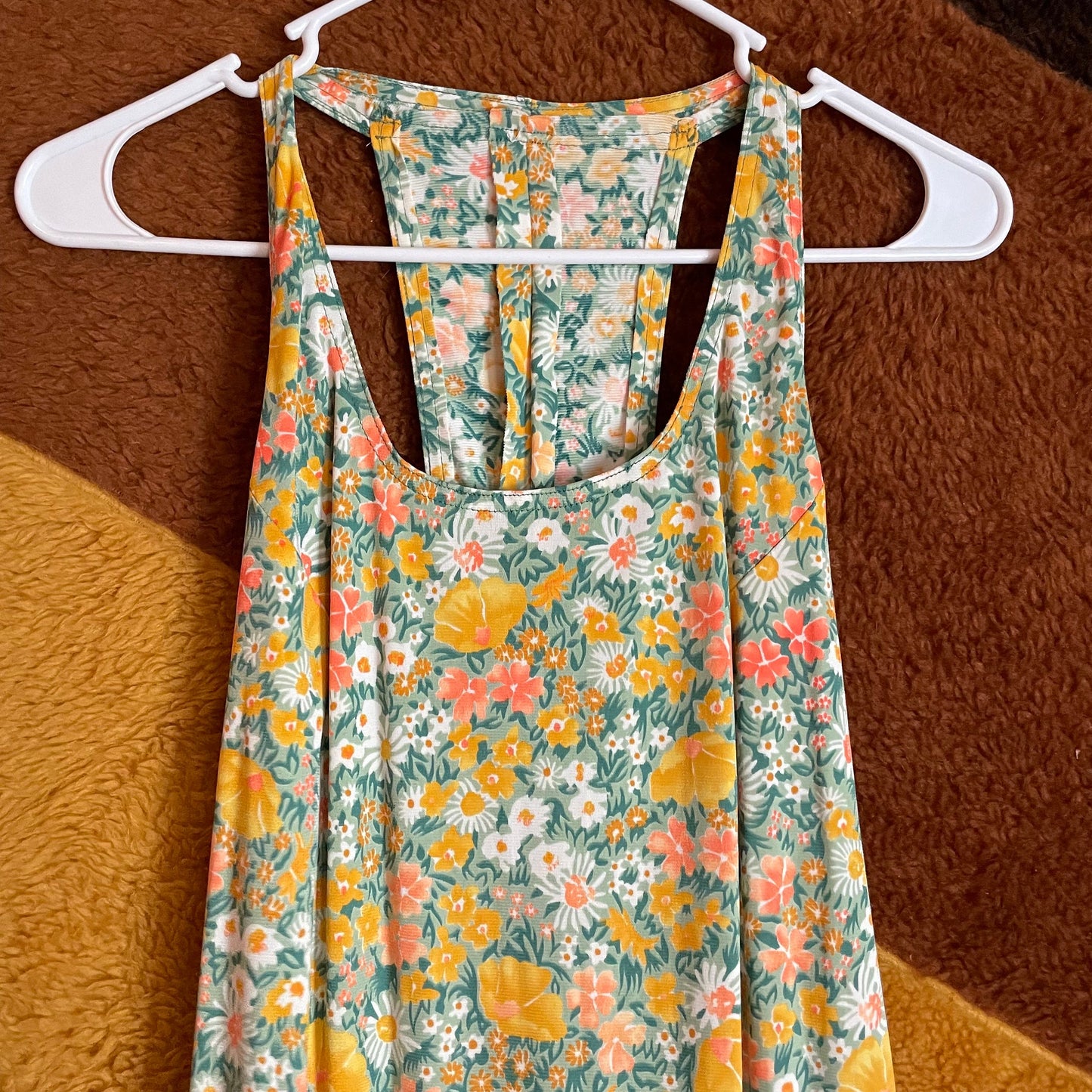 vtg 70s SLINKY FLORAL DRESS // vintage flowy garden breezy lightweight autumn casual layers retro fashion pinafore tank overall sleeveless