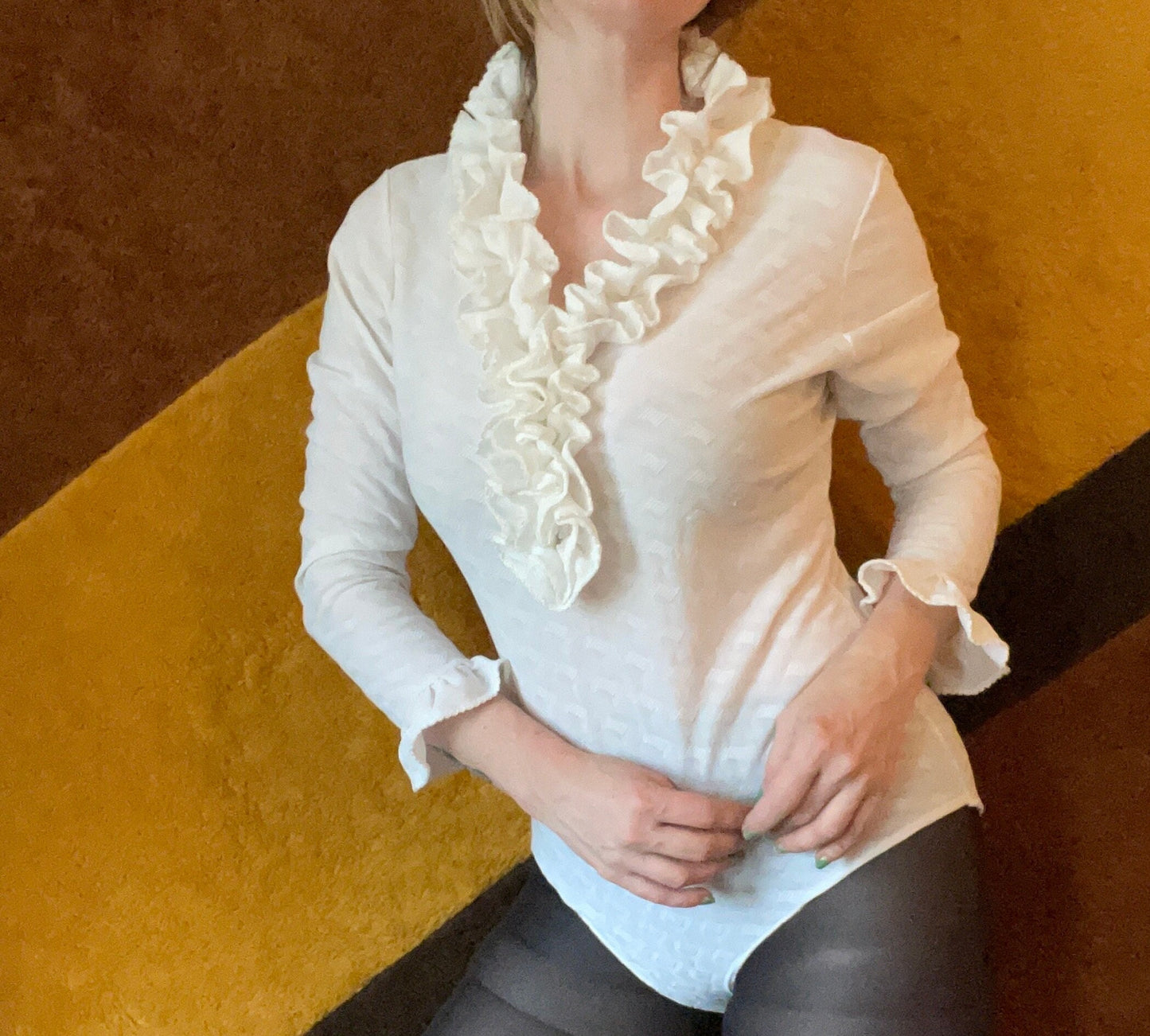 vtg 70s RUFFLE COLLAR BODYSUIT // vintage white long sleeve unitard austin powers pirate blouse poly top autumn retro style undershirt