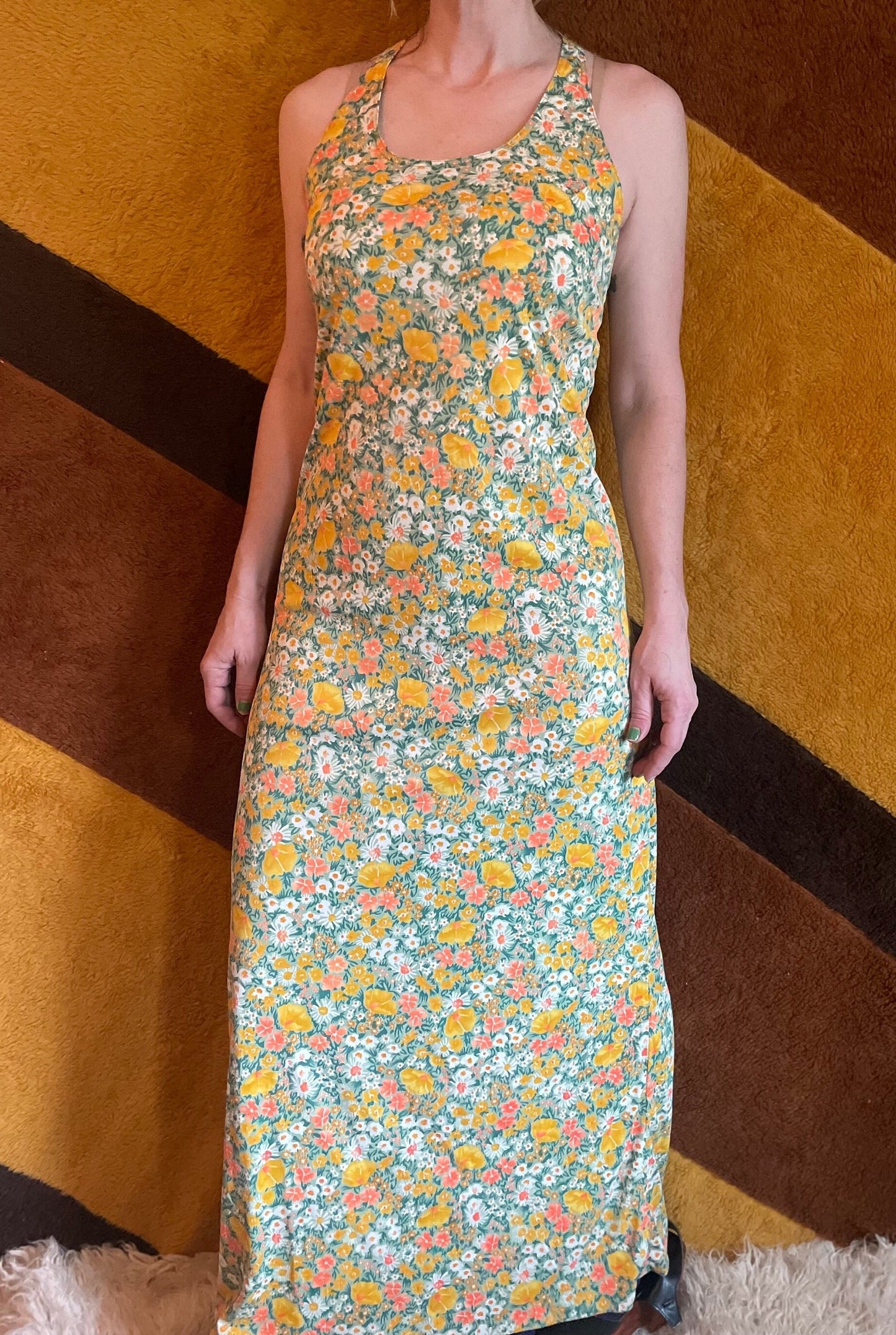 vtg 70s SLINKY FLORAL DRESS // vintage flowy garden breezy lightweight autumn casual layers retro fashion pinafore tank overall sleeveless