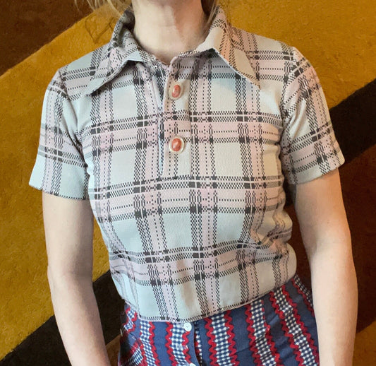 vtg 70s CUTE PINK & GRAY Top // vintage plaid crop top pointy collar mod retro preppy blouse decorative buttons cropped dress shirt twee