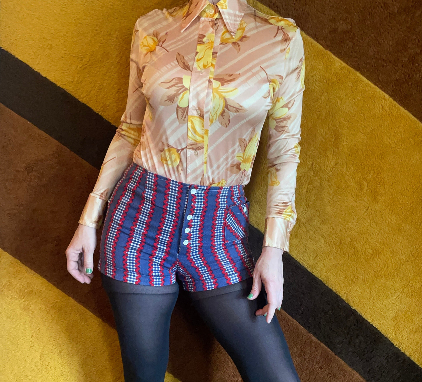 vtg 60s STRIPED HOT PANTS // high mid rise ric rac patterned trim short shorts blue red nautical button up mod kitschy hippie daisy dukes
