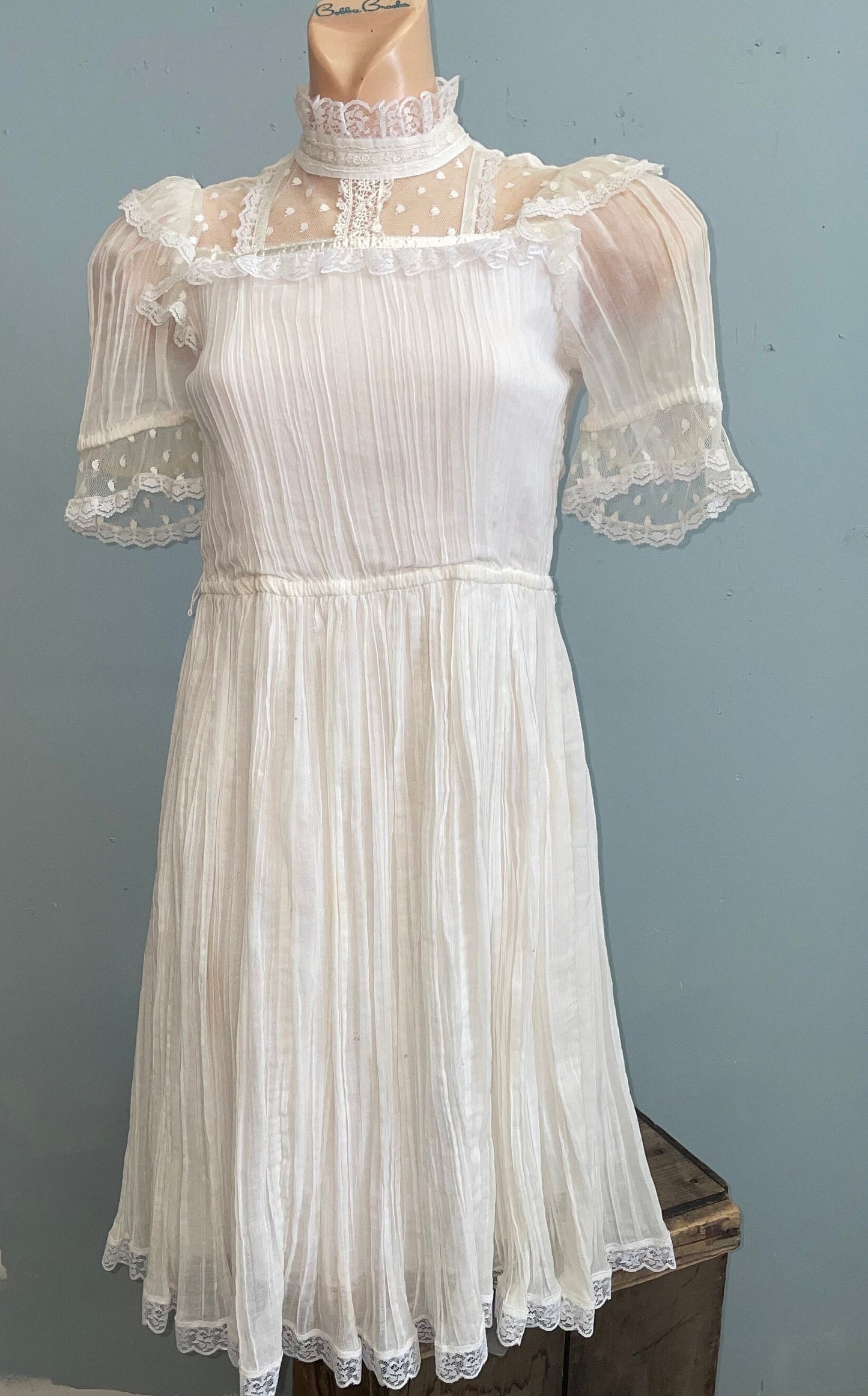 vtg 80s Gunne Sax  jeunes frilles by jessica mcclintock girls white gauze lace mesh frilly party dress boho wedding white summer formal wear