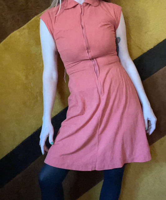 vtg 70s EARTH TONES DRESS // vintage belted zip up cute pointy collar retro boho mini dress casual neutral tones autumn fall school dress