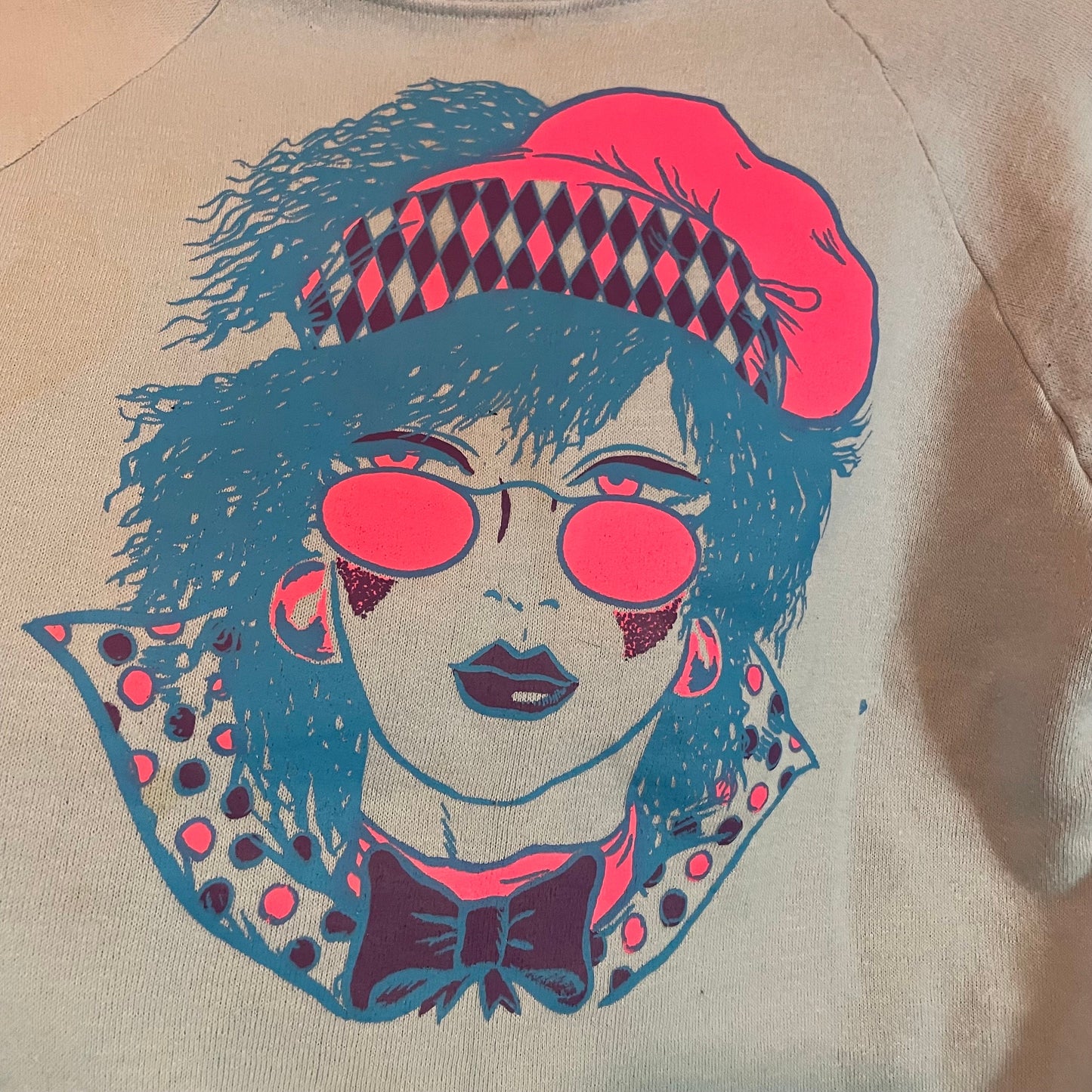 vtg 80s VAPOR WAVE EURO Style Shirt // vintage boy george alternative nouveau face pattern neon screen print graphic tee fitted femme punk