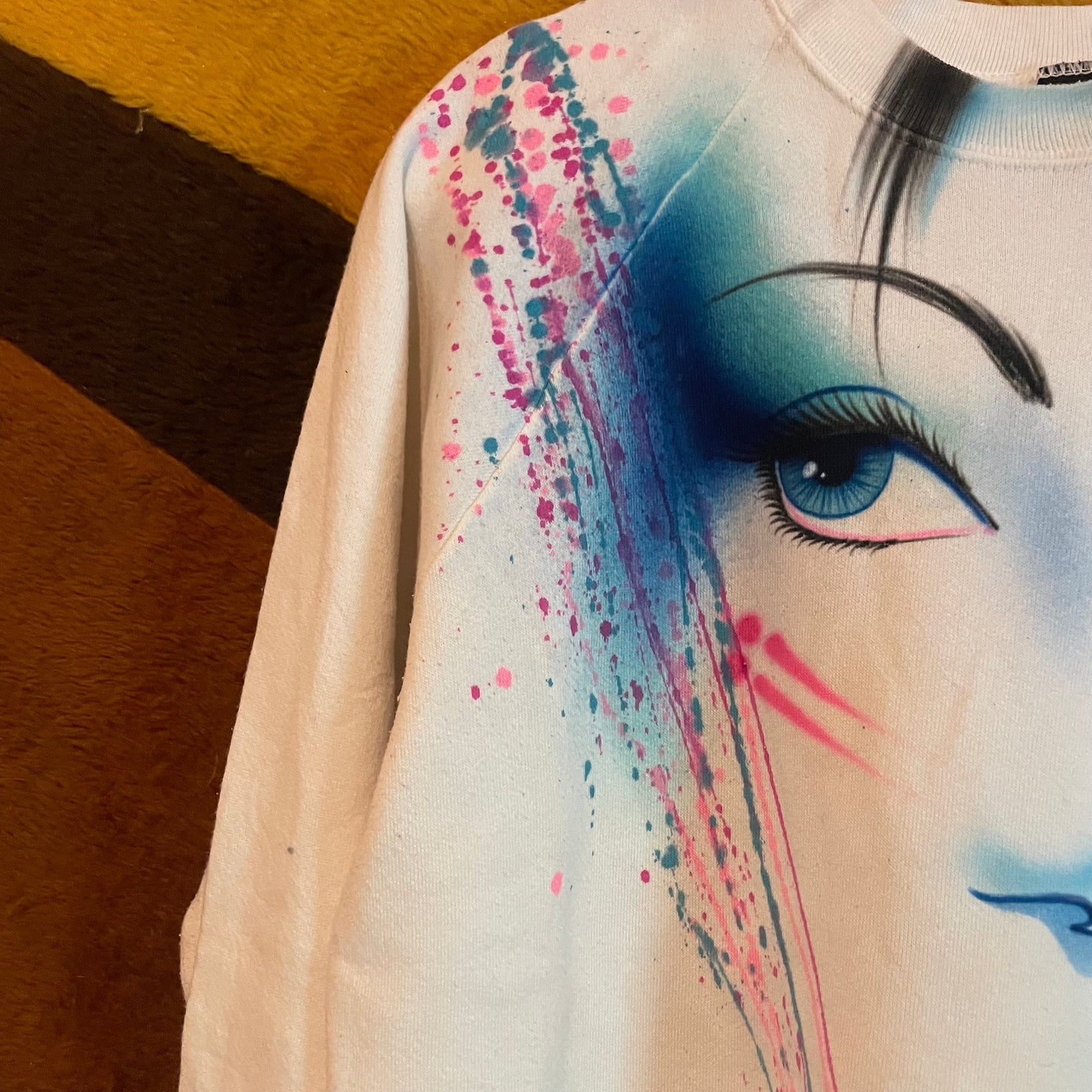 vtg 80s AIRBRUSHED EYES PAINTED Sweatshirt // vintage all over print big face print splatter art tee bright neon screen stars new wave goth