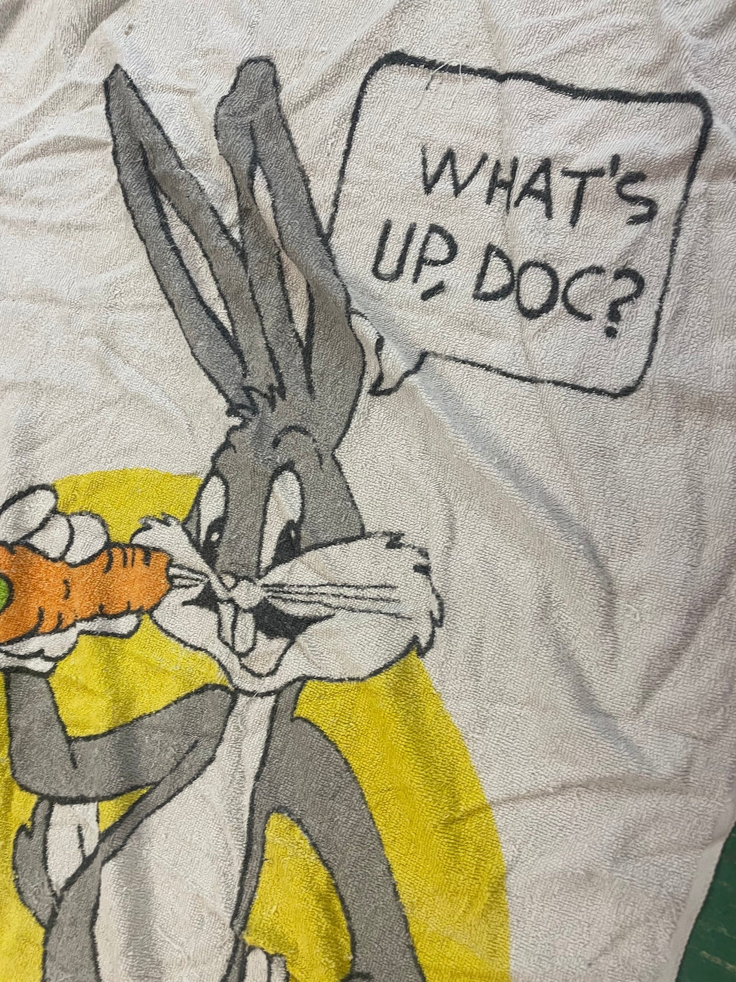 vtg 70s BUGS BUNNY TOWEL // vintage whats up doc looney tunes warner bros cartoon beach towel fabric scraps repurpose craft towel retro