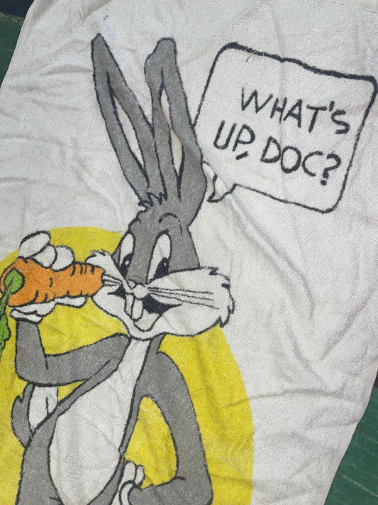 vtg 70s BUGS BUNNY TOWEL // vintage whats up doc looney tunes warner bros cartoon beach towel fabric scraps repurpose craft towel retro
