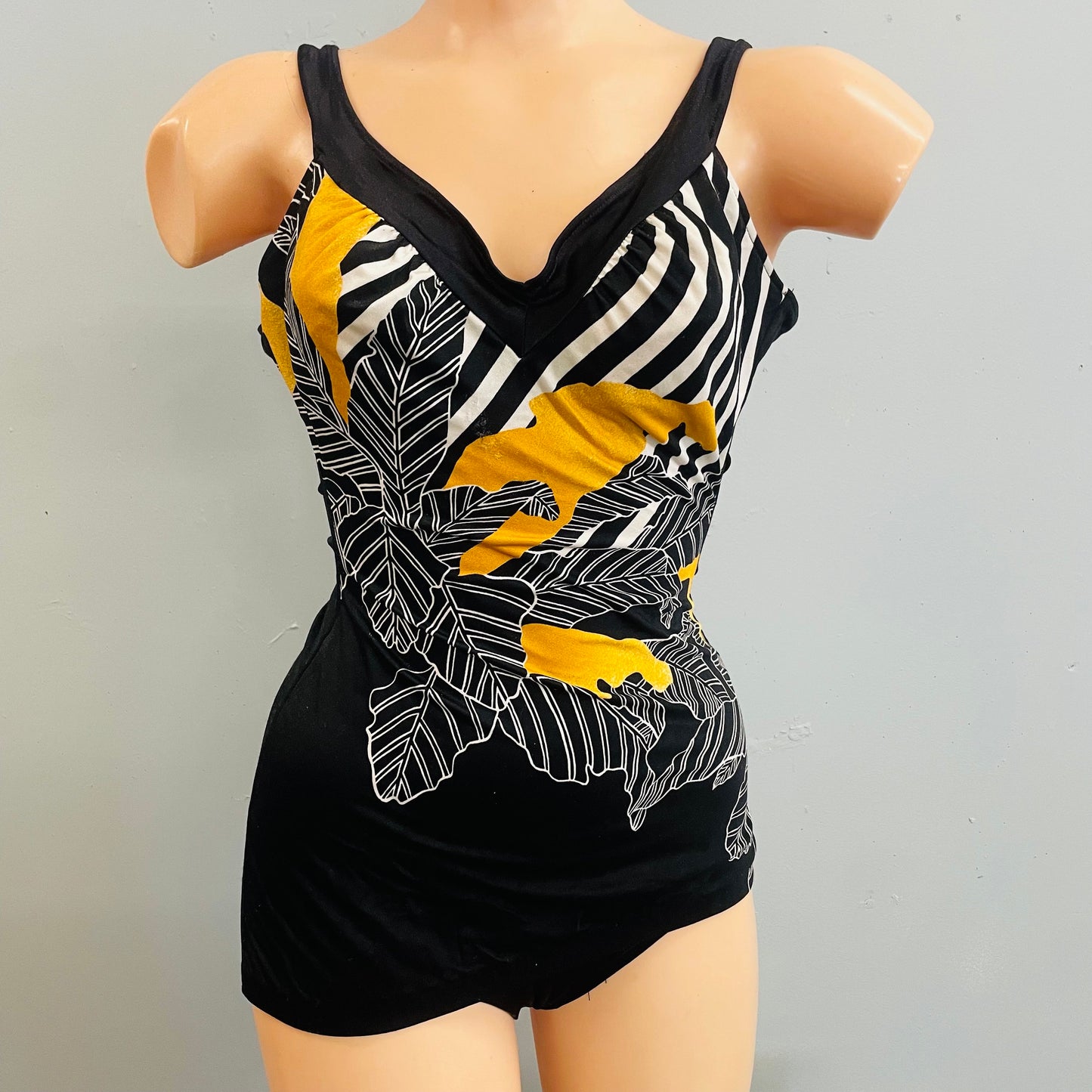 vtg 80s BLACK & YELLOW BODYSUIT // vintage abstract striped swimsuit v neck boy short low cut back bumblebee floral Sirena usa funky retro