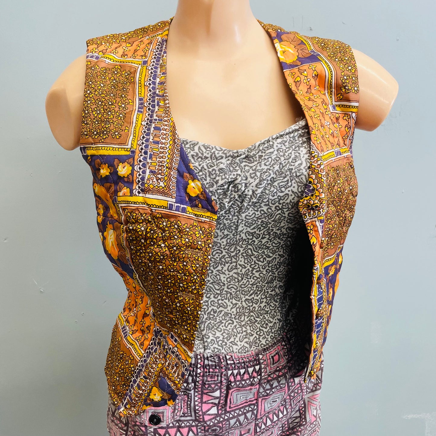 vtg 70s psychedelic lightly quilted vest gold purple retro beach cover up hippie rocker bohemian style