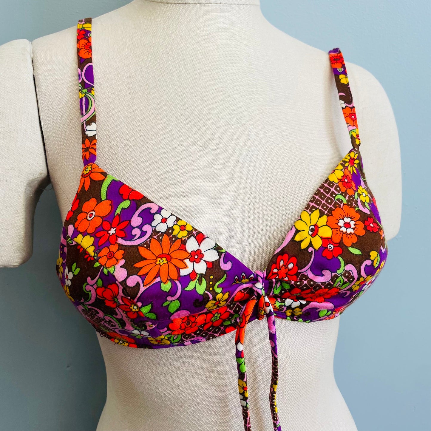 vtg 60s mod flower power swim suit classic cut hippie psychedelic low rise hip hugger bathing suit bikini