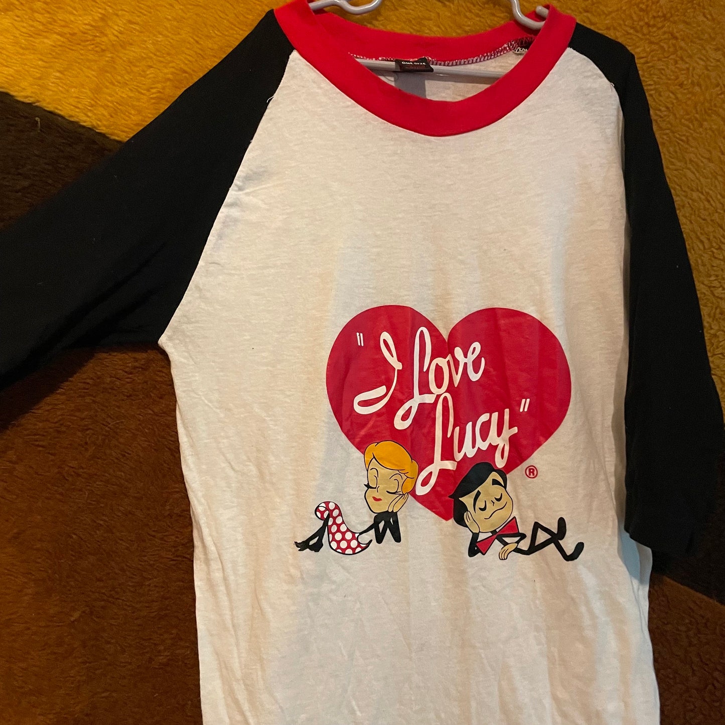 vtg 80s I LOVE LUCY Shirt // vintage 1950s Lucille Ball tv show Lucy Desi Arnaz retro red lip graphic tee long sleeper oversized pop art tee