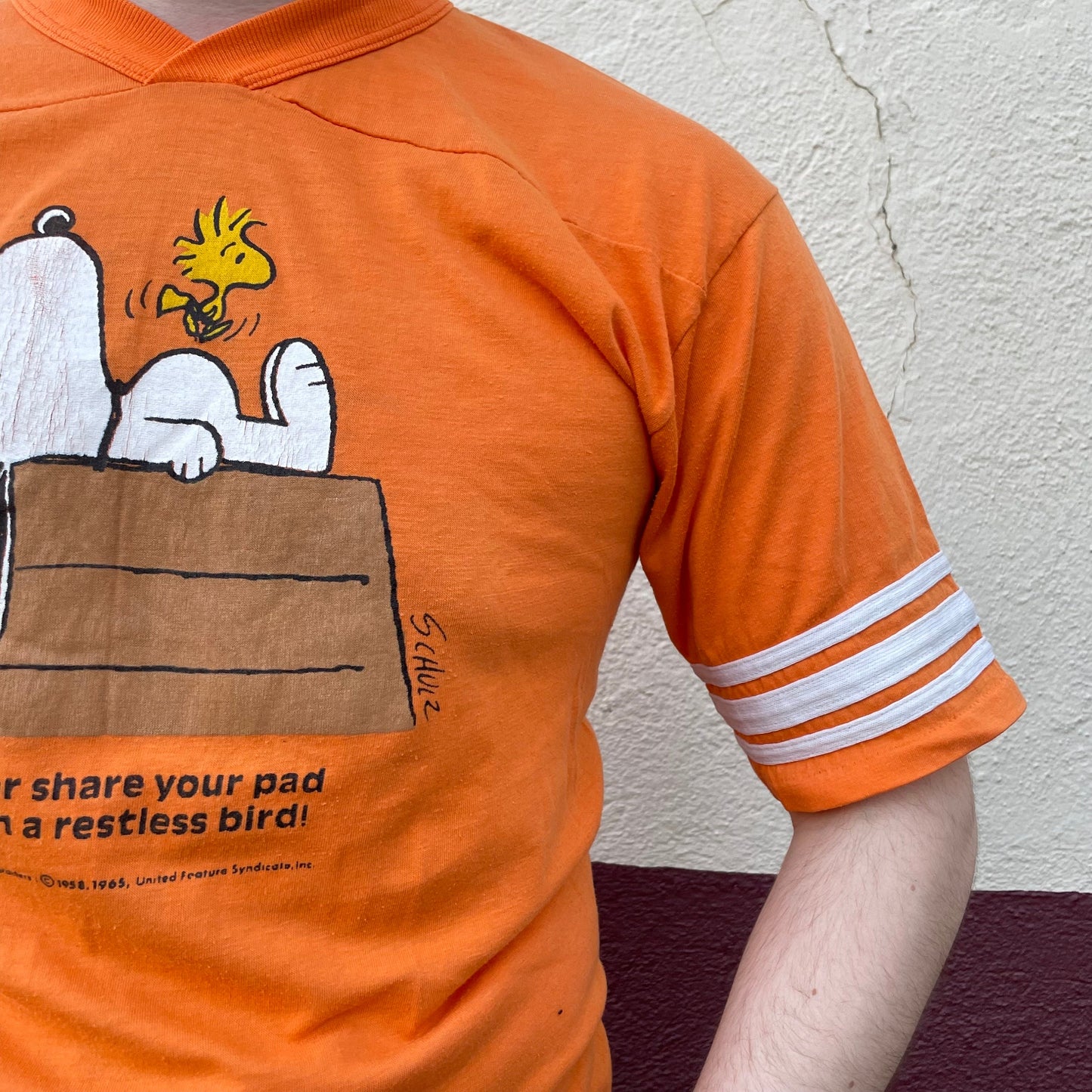 vtg 70s SNOOPY RINGER TEE // vintage orange peanuts large striped raglan retro woodstock "never share your pad with a restless bird " tee