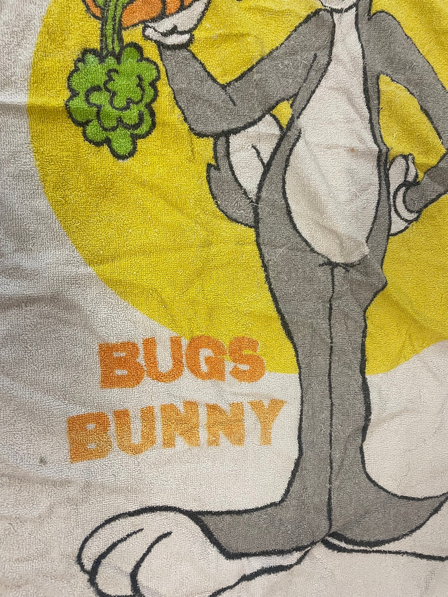 vtg 70s BUGS BUNNY TOWEL // vintage whats up doc looney tunes warner bros cartoon beach towel fabric scraps repurpose craft towel retro