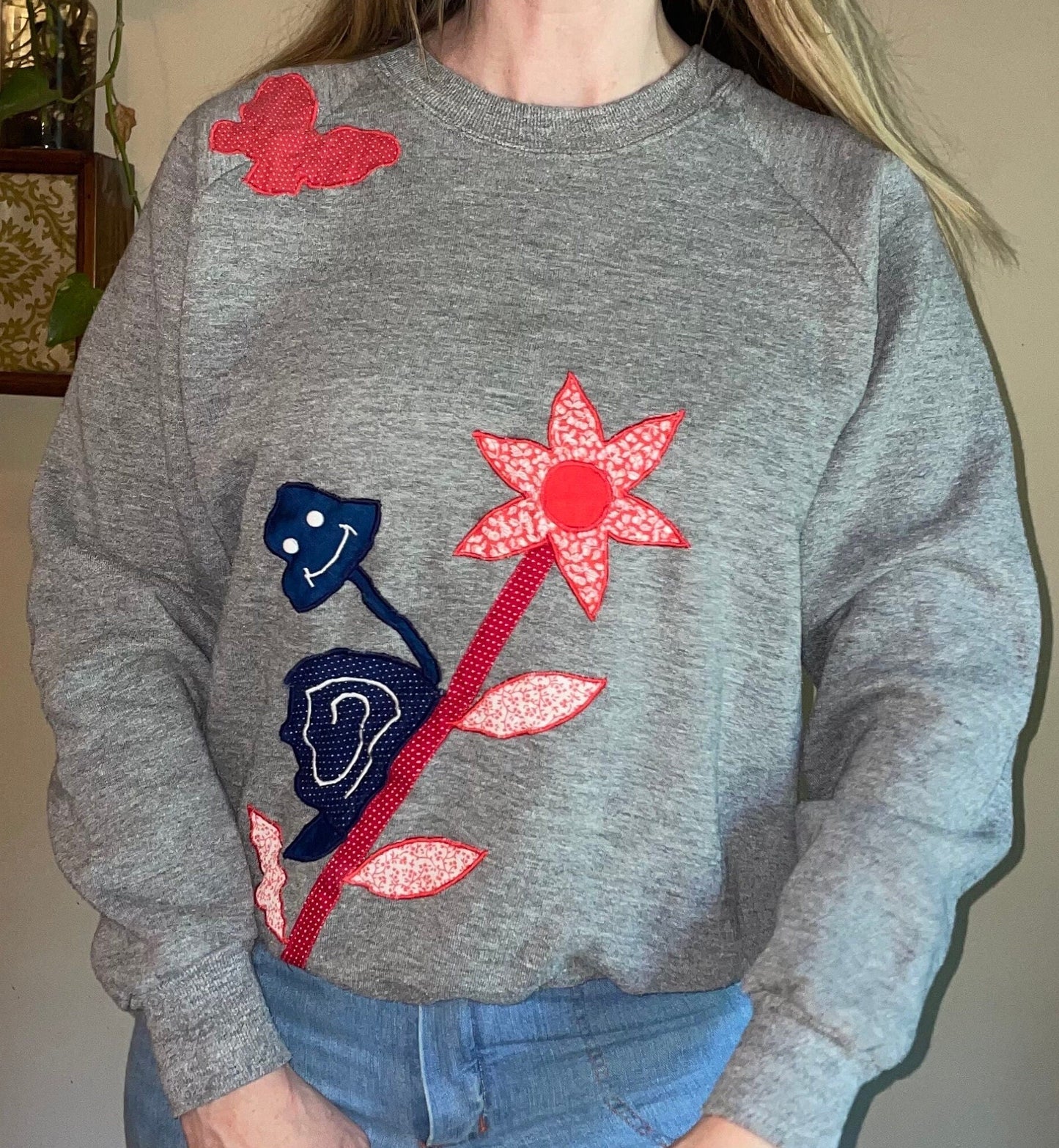 vtg 80s SNAIL BUTTERFLY SWEATSHIRT // vintage patchwork quilted granny sweatshirt handmade 70s hippie mod cute gray  lightweight tri blend