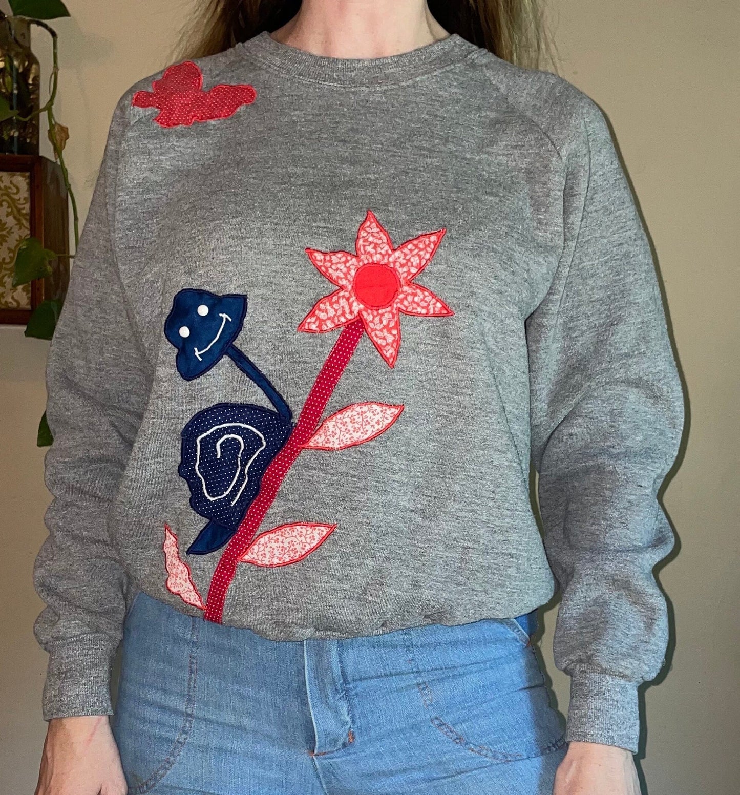 vtg 80s SNAIL BUTTERFLY SWEATSHIRT // vintage patchwork quilted granny sweatshirt handmade 70s hippie mod cute gray  lightweight tri blend