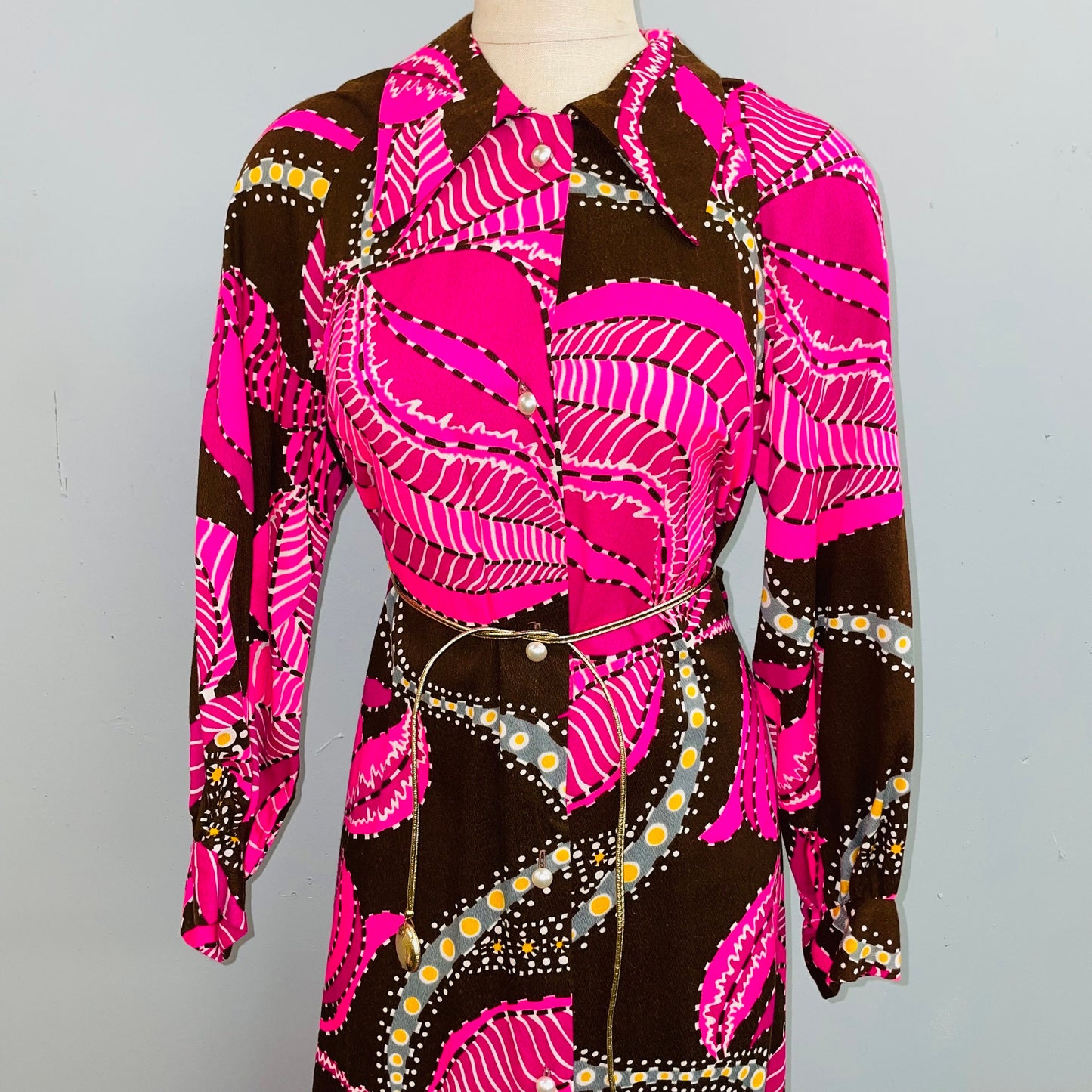 Vtg 60sPSYCHEDELIC MAXI DRESS // vintage hawaiian barkcloth maxi with pockets pointy collar mod retro hippie bohemian flowy autumn fashion