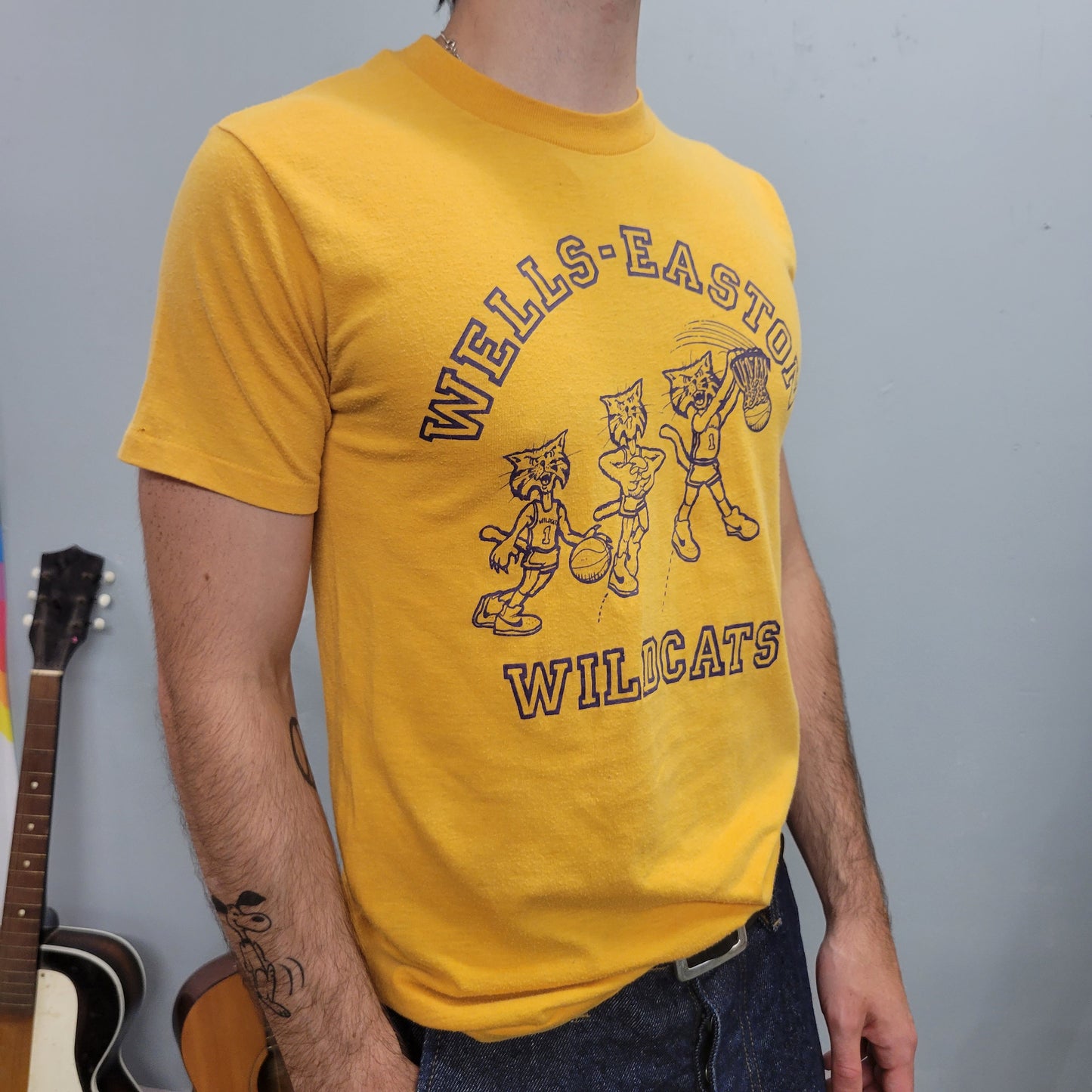 vtg 80s MINNESOTA WILDCATS TSHIRT // vintage sport-t medium yellow athletic sports school cats kitty basketball jersey easton camp shirt