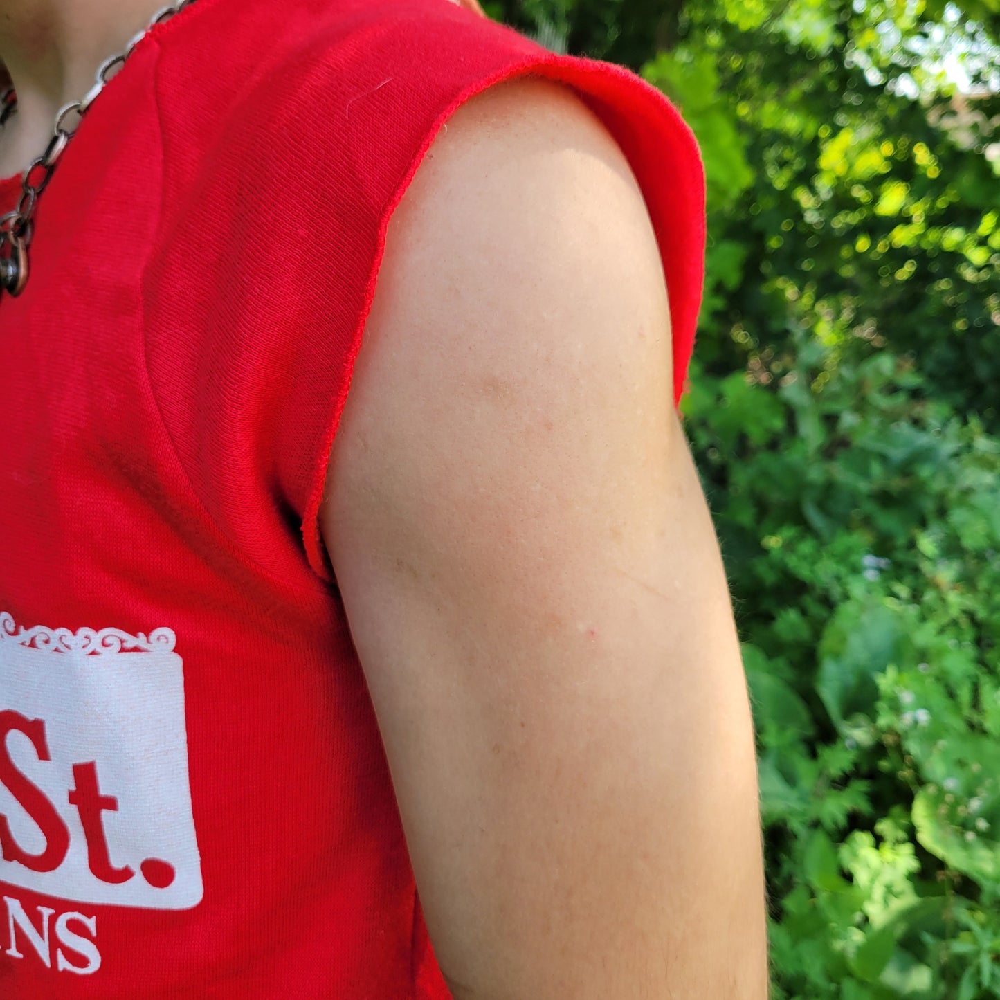 vtg 80s BOURBON ST SLEEVELESS top // vintage french quarter new orleans sweatshirt workout tank gym aerobics red sweat yoga shirt tee