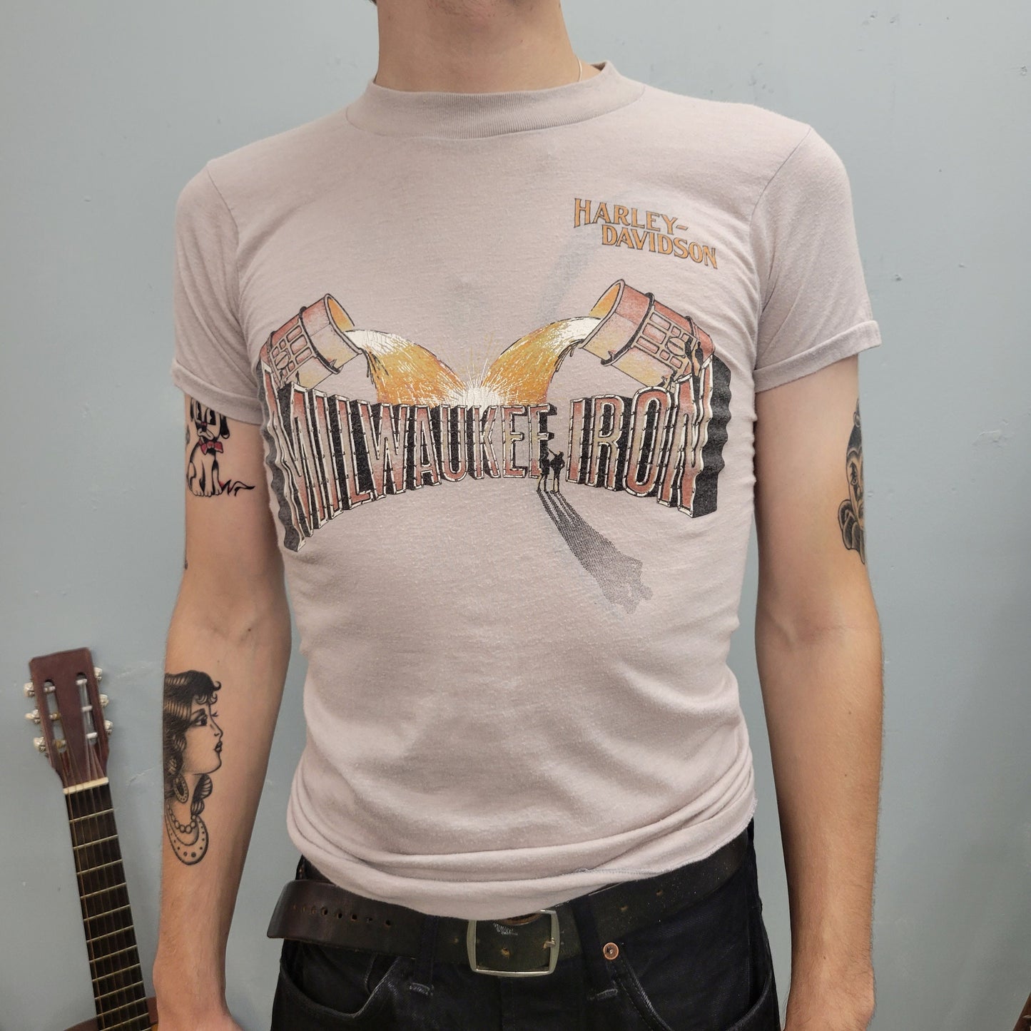 vtg 80s HARLEY DAVIDSON milwaukee iron tshirt // vintage single stitch biker tee biker 3d emblem thin rock true vintage 70s pa pennsylvania