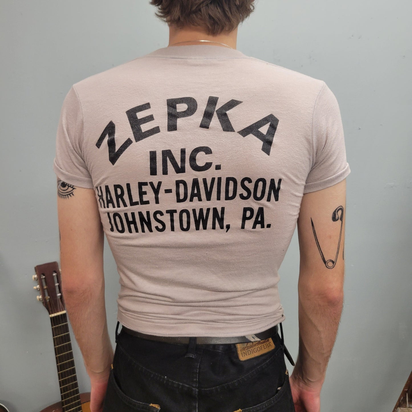 vtg 80s HARLEY DAVIDSON milwaukee iron tshirt // vintage single stitch biker tee biker 3d emblem thin rock true vintage 70s pa pennsylvania