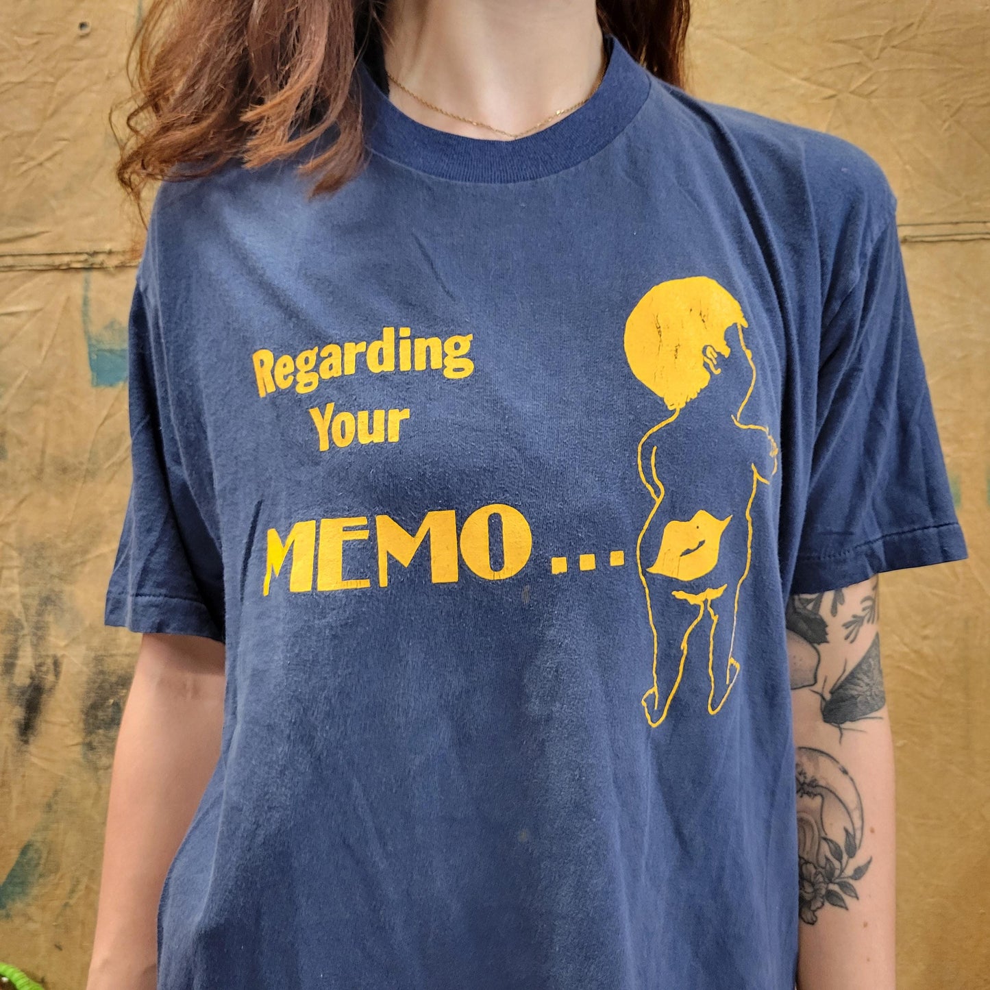 vtg 80s REGARDING YOUR MEMO funny tshirt // vintage kiss my boss worker union attitude jerk sassy rude anti co-worker employee mean tee