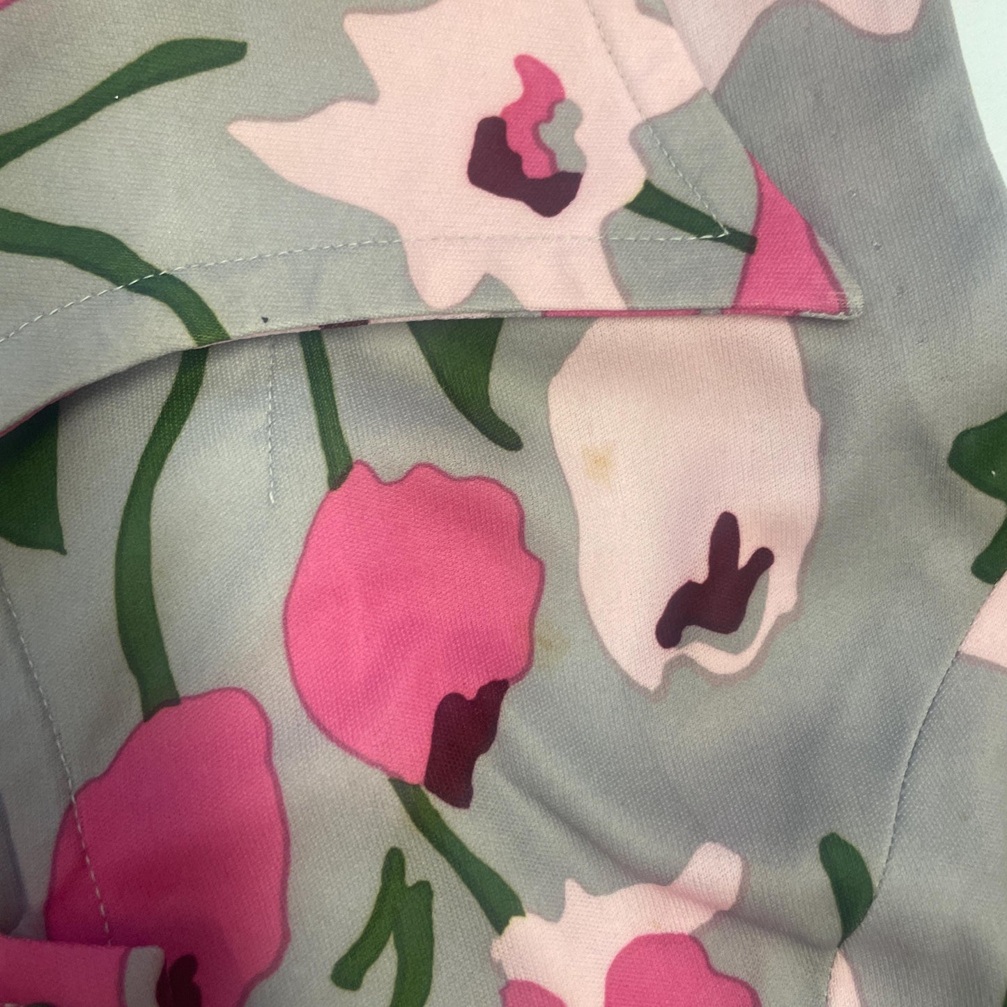 vtg 70s FLOWER BUTTON FLORAL dress // pointy collar mod ruffle hem sleeveless retro mini tulip rosebud cute fun flower power silver day wear