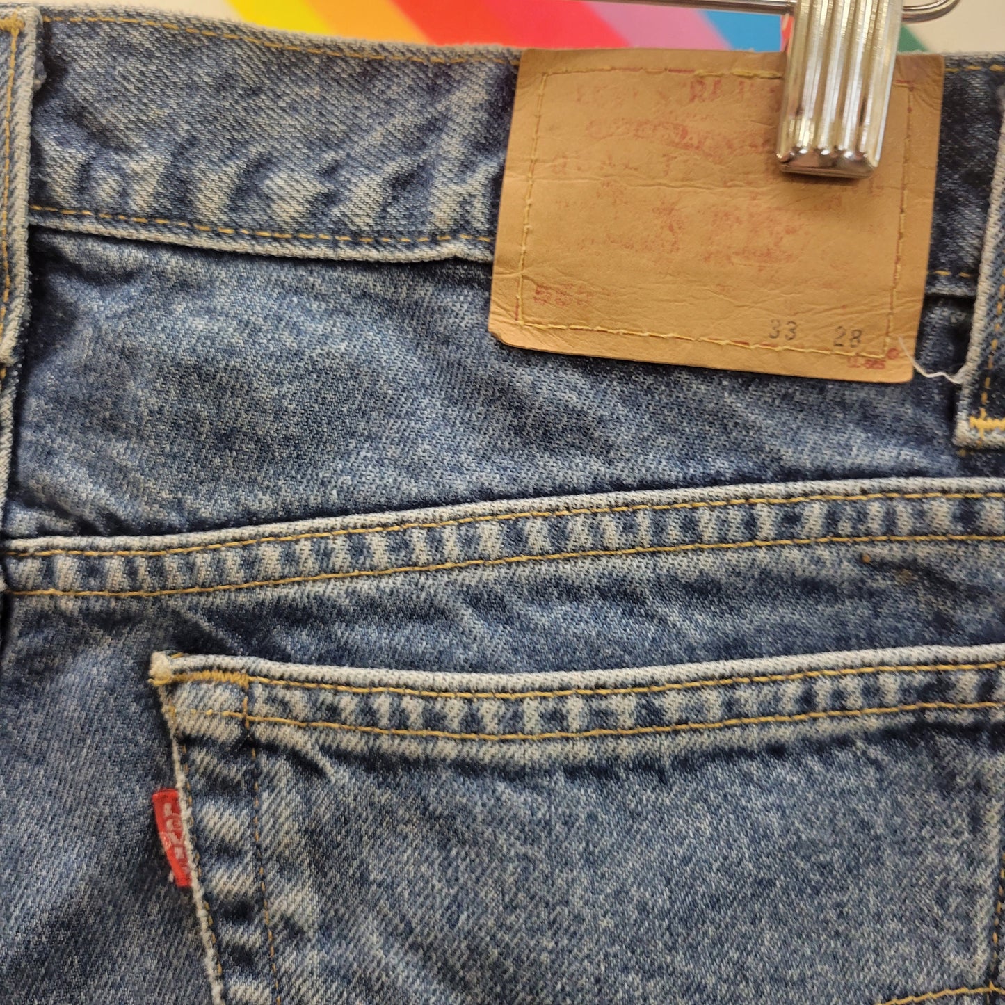 vtg 90s LEVIS 550 JEANS // vintage light wash boyfriend relaxed fit husky baggy jeans 33 x 28 medium wash mid rise 1990s cropped denim