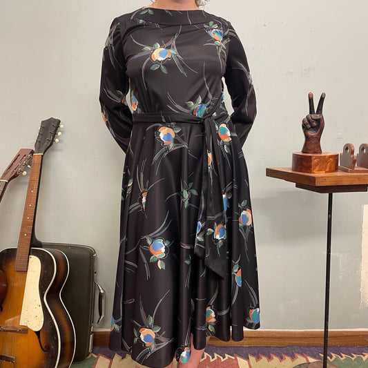 vtg 70s  BLACK FLORAL DRESS // full sweep twirly black flowers abstract psychedelic long sleeve witchy soft goth slinky flowy unique autumn