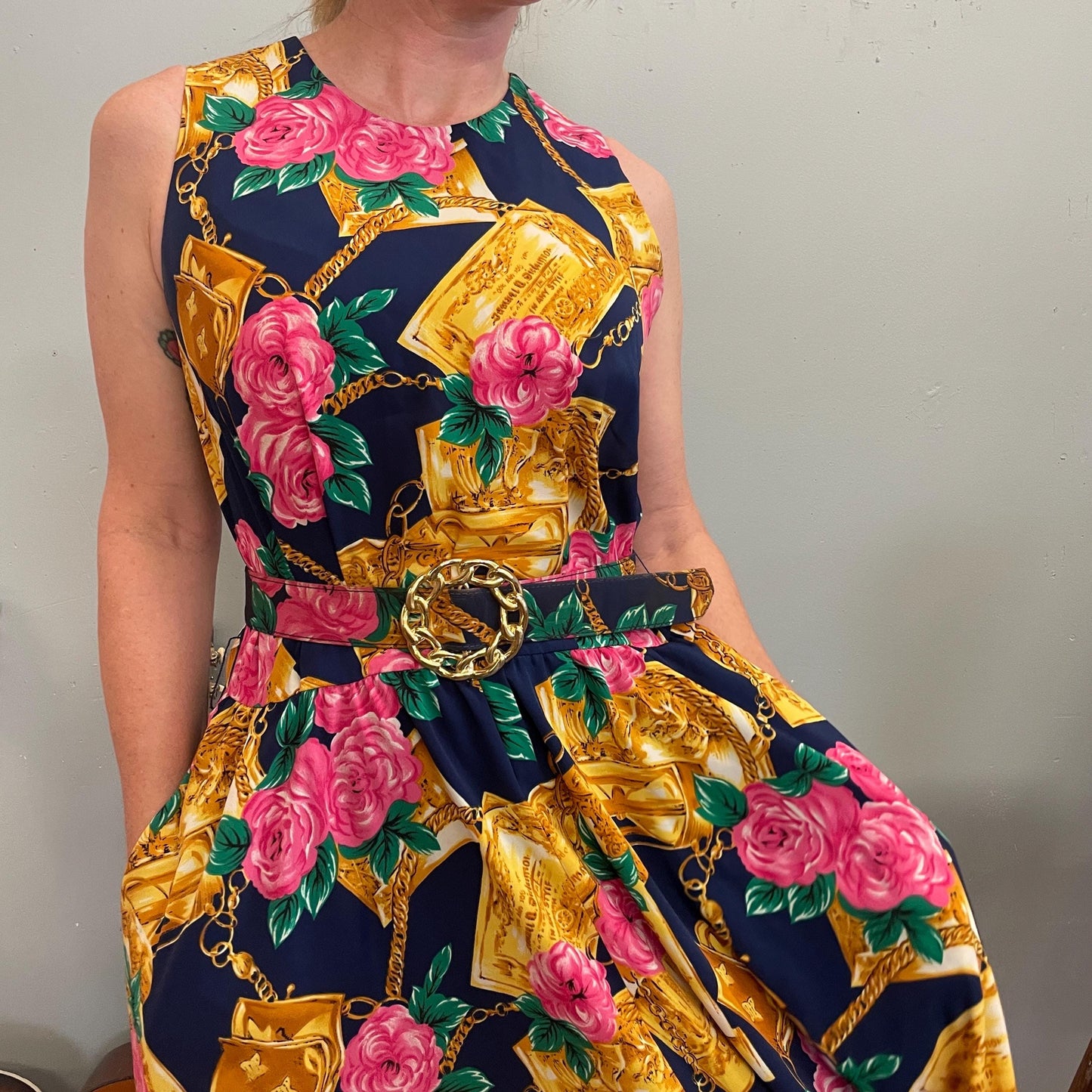 vtg 80s GOLD CHAIN PRINT Dress / pink roses flowy slinky day dress with pockets floral tank dress hermes gucci mob wife gaudy 90s designer