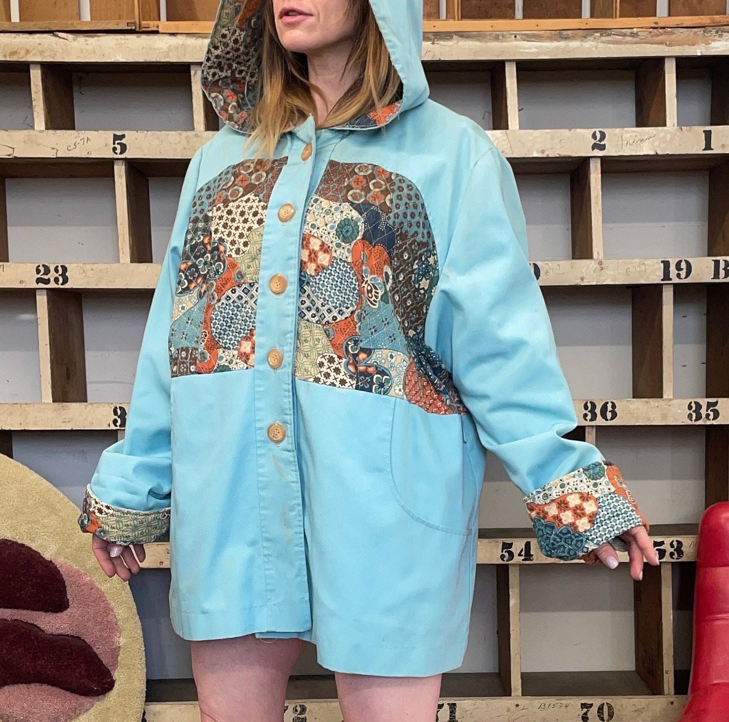 vtg 70s HOODED PATCHWORK JACKET // vintage pastel blue hippie boho autumn style lightweight coat parka womens large hoodie kitschy jacket