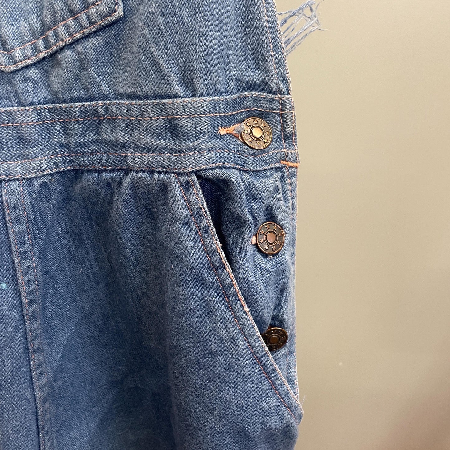 vtg 70s DENIM OVERALL SHORTS // wide leg light wash culottes capri jants coveralls jorts carpenter bell bottoms jackie burkhart 70s show