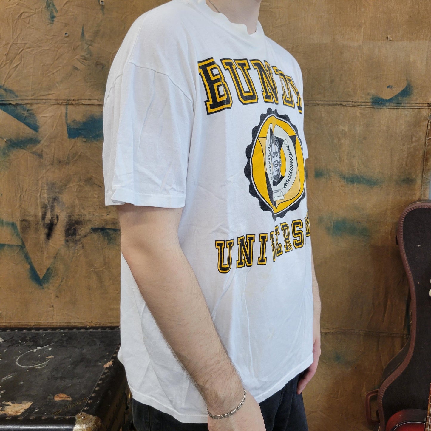 vtg 90s BUNDY UNIVERSITY TSHIRT // vintage ted married with children cosby kelly all sitcom promo merch 80s tv television show jon belushi